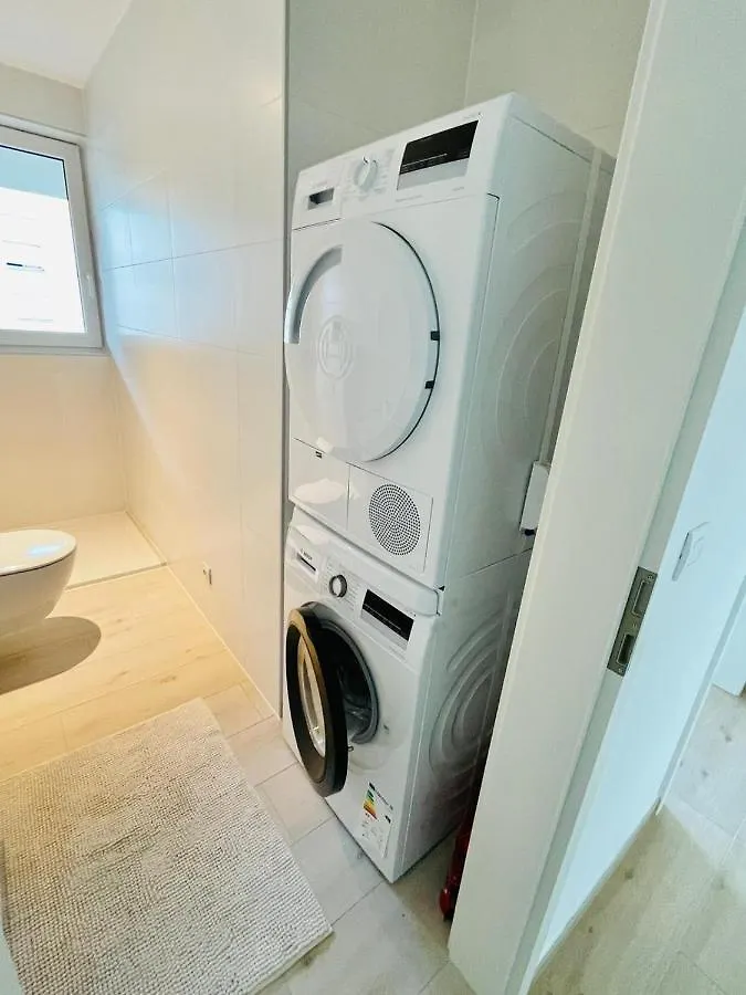 Brand New 1 Bedroom In City Center With Terrace - 4A Luxemburg 0*,