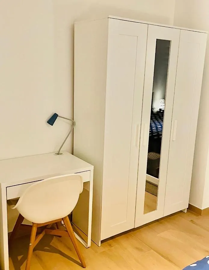Brand New 1 Bedroom In City Center With Terrace - 4A Luxemburg Apartman